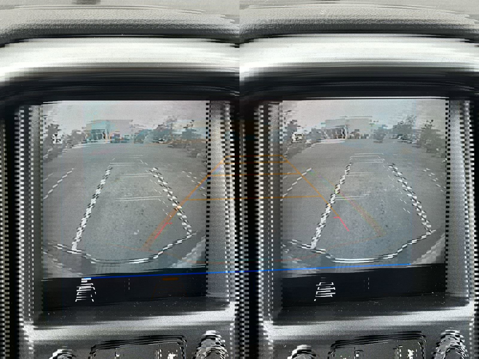 Used 2022 Chevrolet Colorado LT w/ Fleet Safety Package image 27