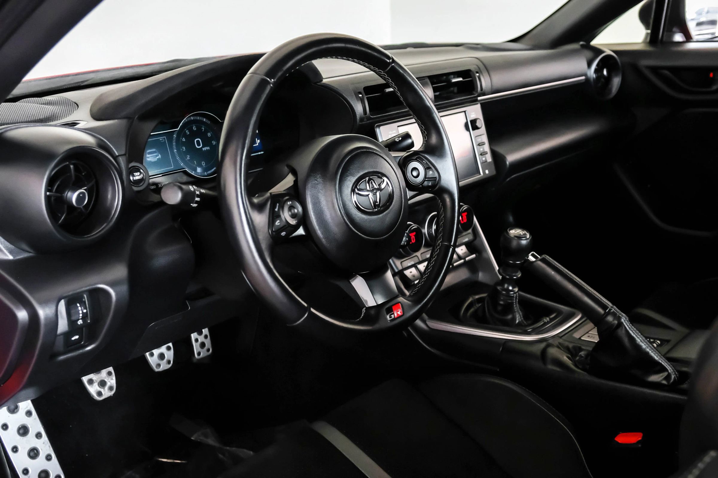 Used 2024 Toyota GR86 Premium image 2