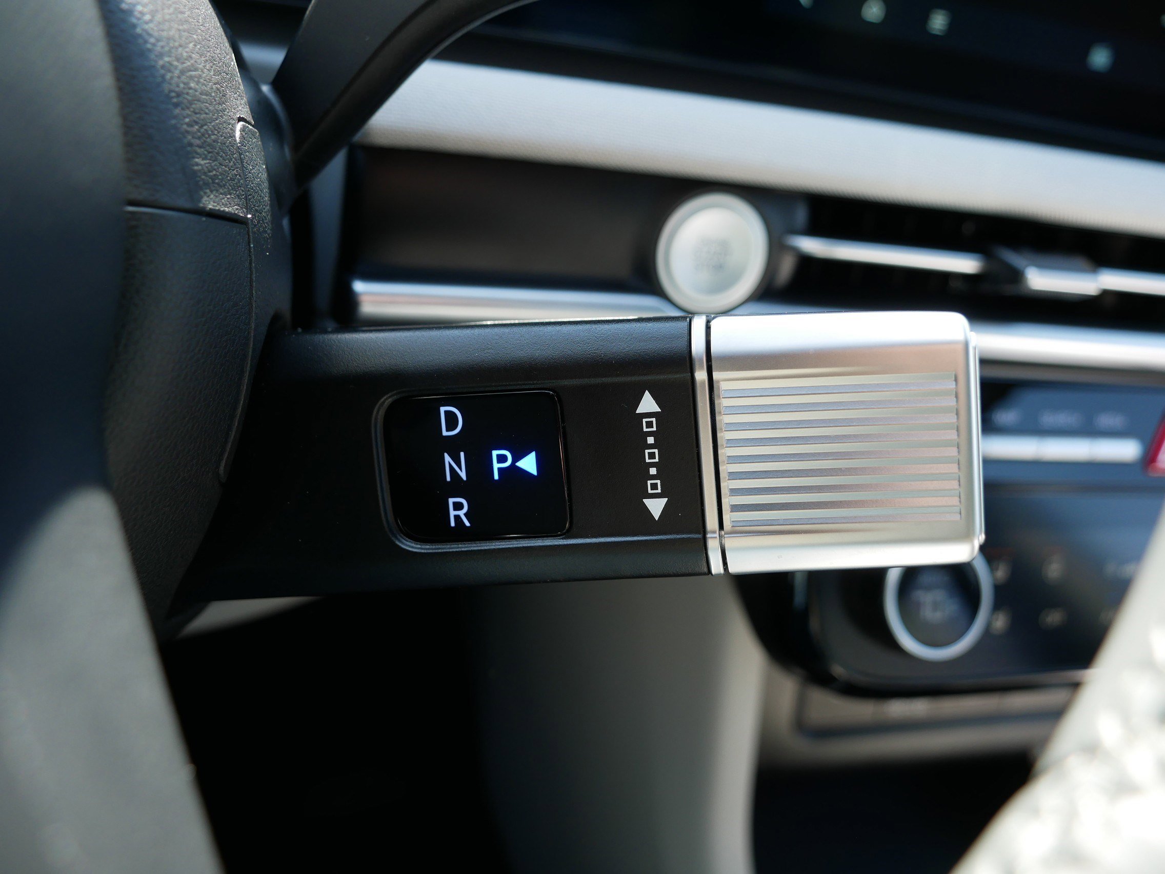 Certified 2025 Hyundai Tucson Limited image 24