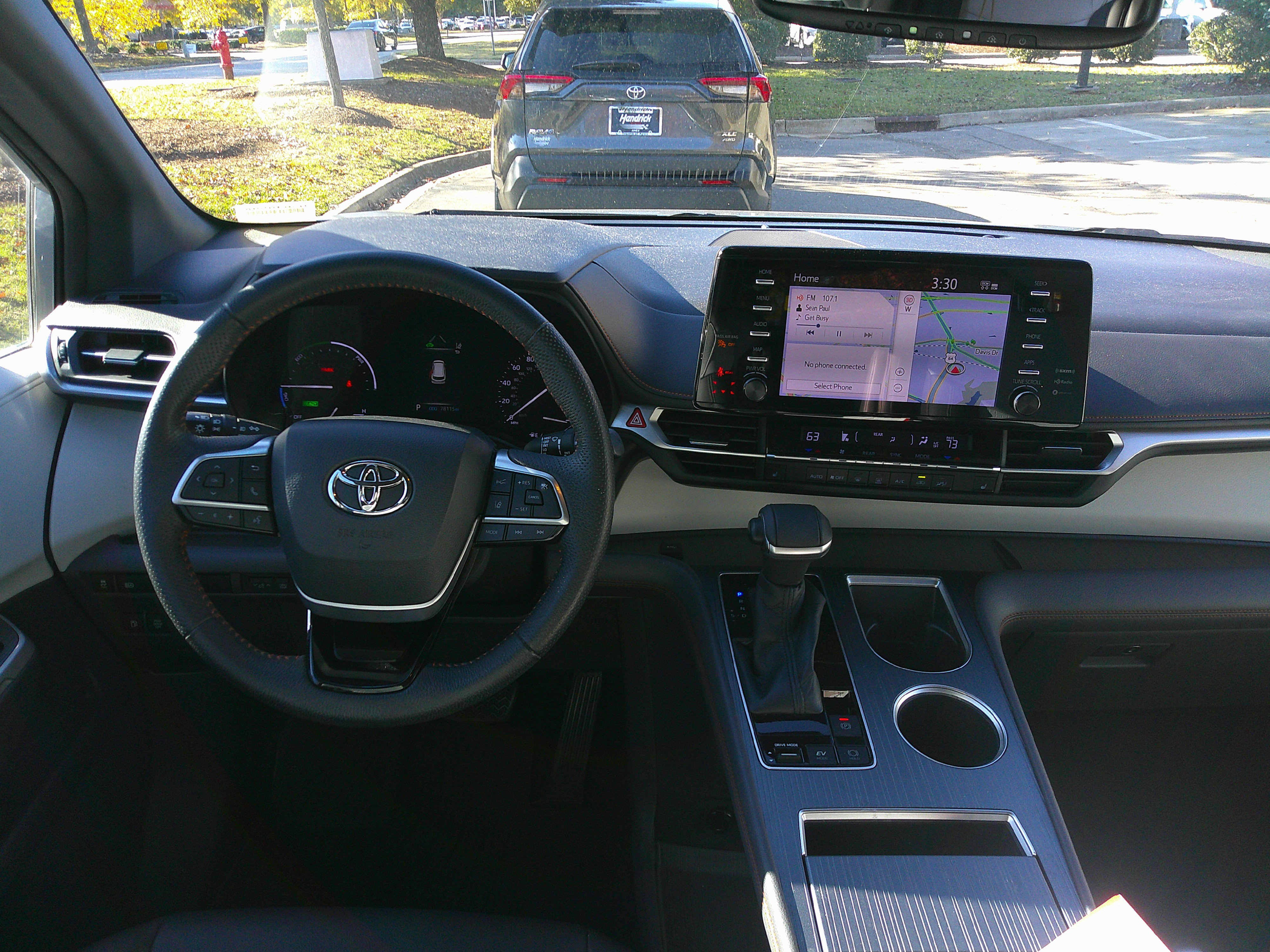 Used 2021 Toyota Sienna XSE image 32