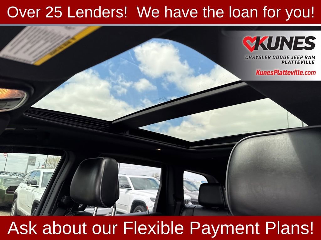 Used 2019 Jeep Grand Cherokee Overland AWD/4WD image 14