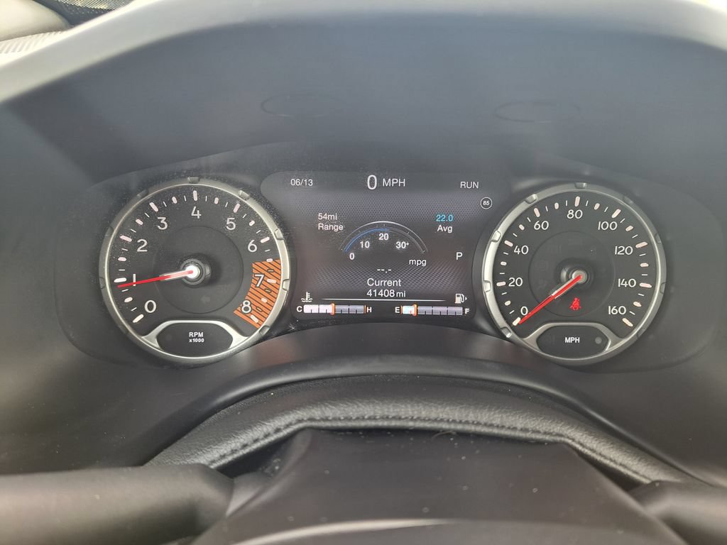 Used 2023 Jeep Renegade Trailhawk w/ Trailhawk Elite Group AWD/4WD image 12