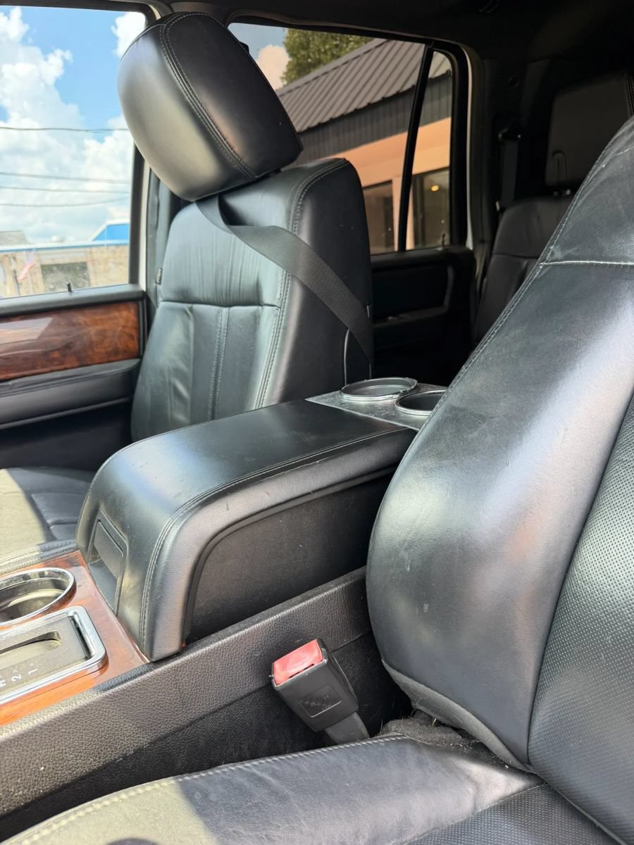 Used 2015 Lincoln Navigator L 2WD image 18