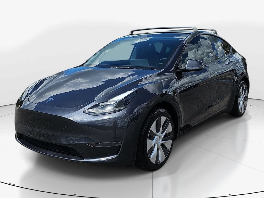 Used 2024 Tesla Model Y Long Range AWD/4WD image 11