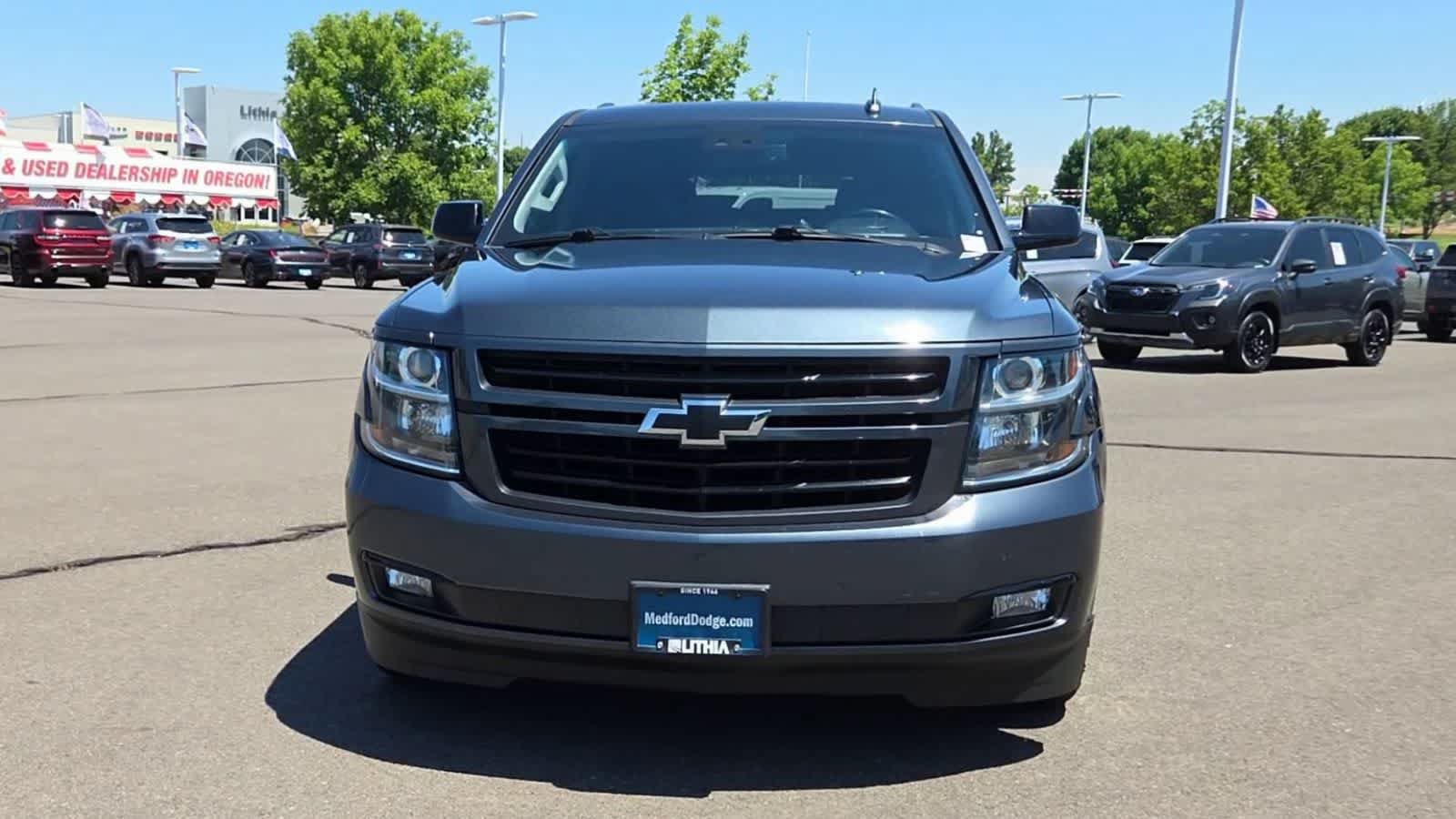 Used 2019 Chevrolet Suburban Premier AWD/4WD image 3