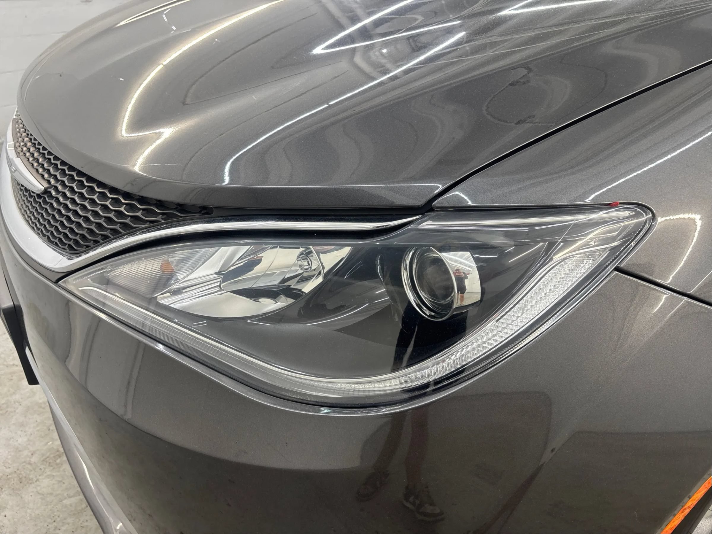 Used 2020 Chrysler Pacifica Touring-L FWD image 31