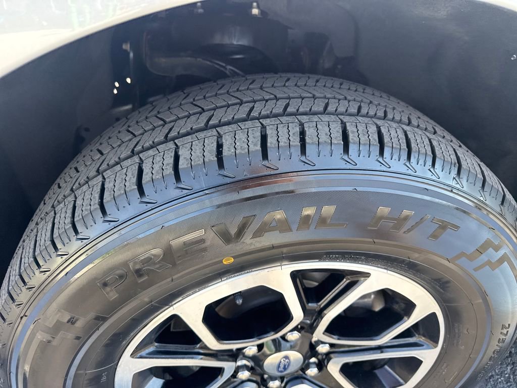 Used 2024 Ford Expedition Max XLT AWD/4WD image 25