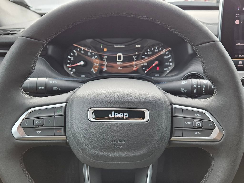 New 2026 Jeep Compass Latitude image 20