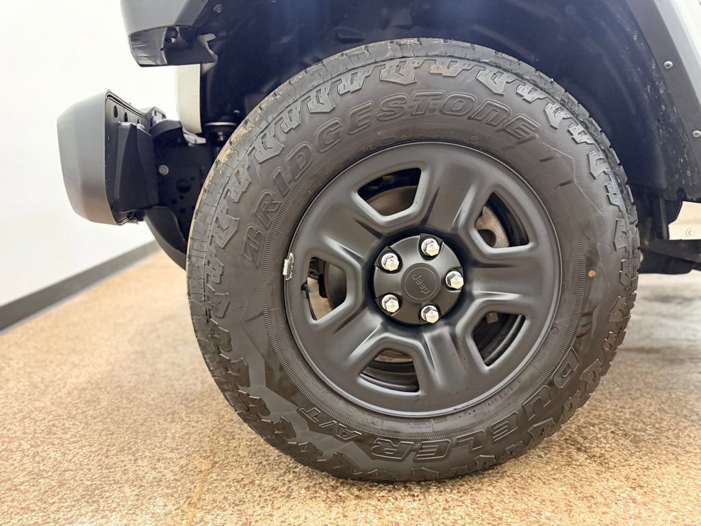 Used 2022 Jeep Gladiator Sport AWD/4WD image 29