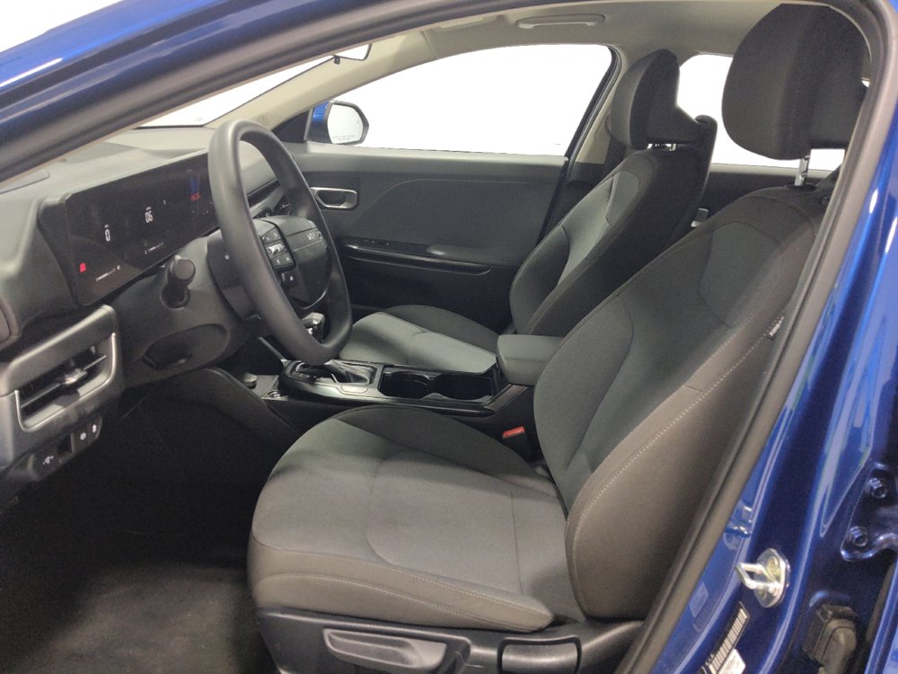 Used 2025 Kia K4 FWD image 17