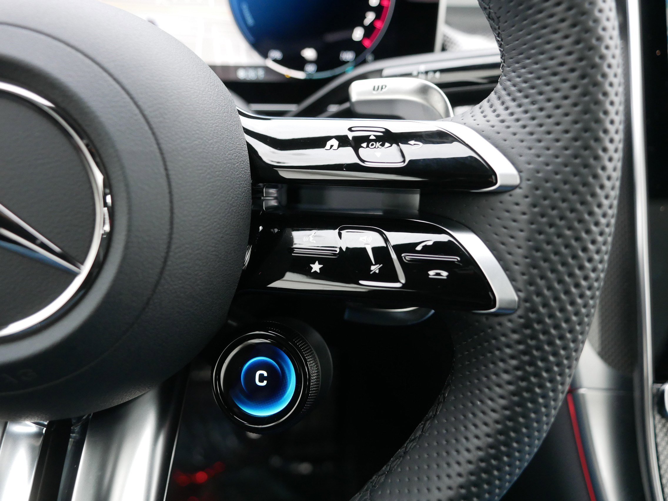 Used 2025 Mercedes-Benz GLC 63 AMG S image 30