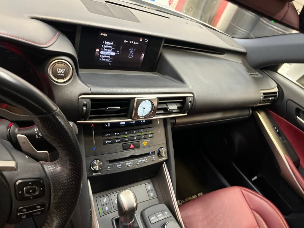 Used 2019 Lexus IS 300 F Sport w/ F Sport Package RWD image 18