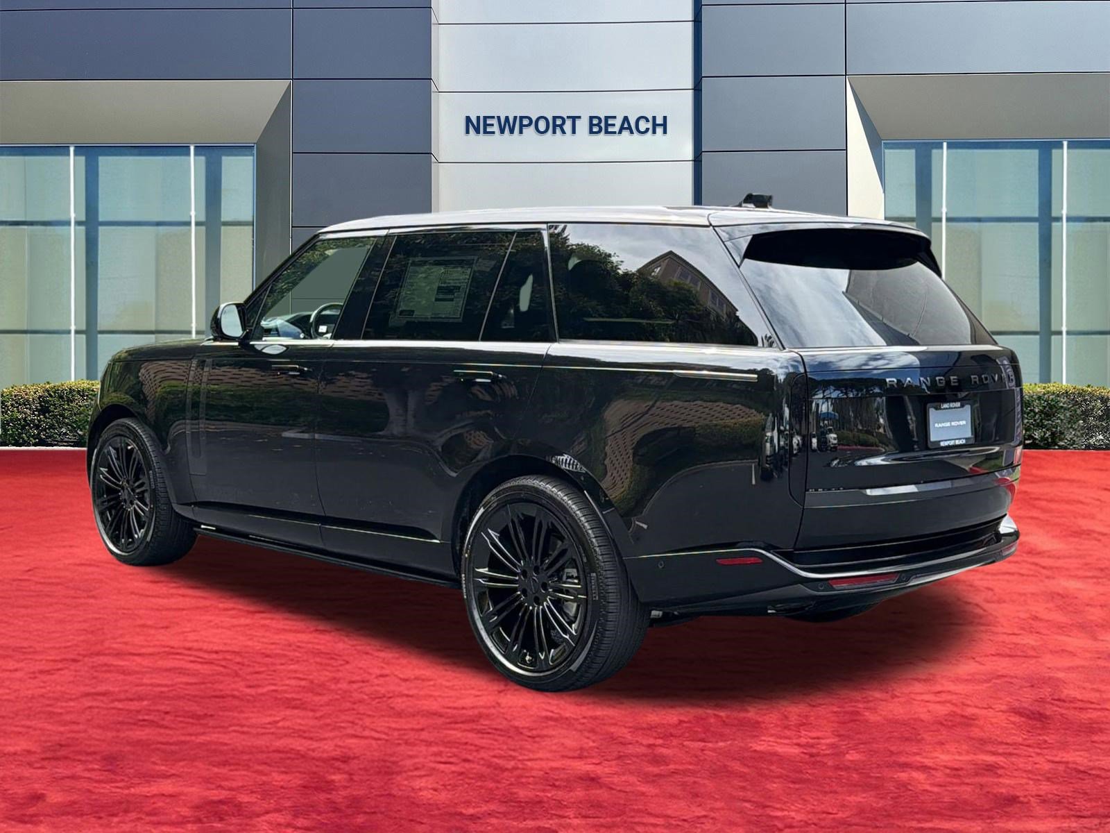 New 2026 Land Rover Range Rover Long Wheelbase SE image 3