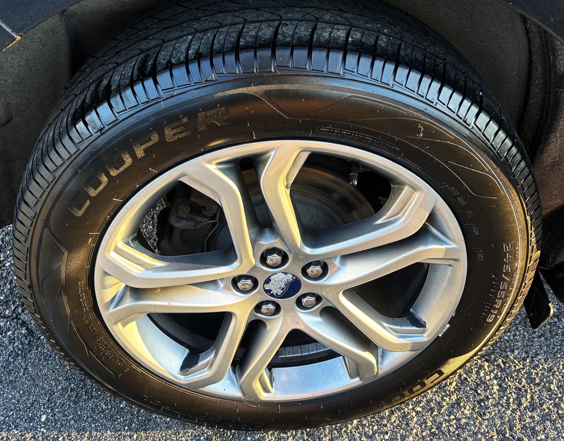 Used 2015 Ford Edge Titanium w/ Equipment Group 302A image 8