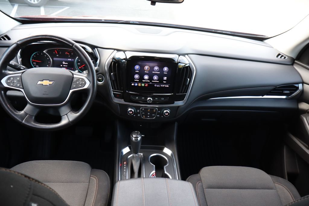 Used 2020 Chevrolet Traverse LT FWD image 18