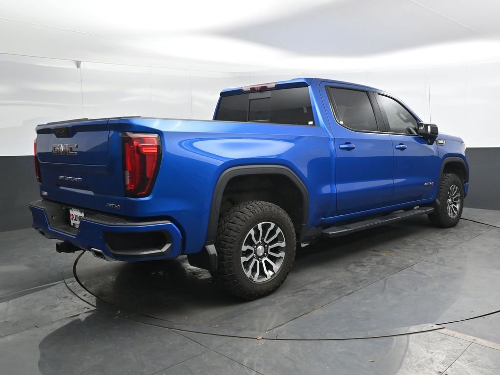 Used 2023 GMC Sierra 1500 AT4 w/ AT4 Premium Package AWD/4WD image 3