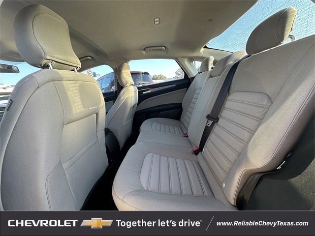 Used 2018 Ford Fusion S image 30