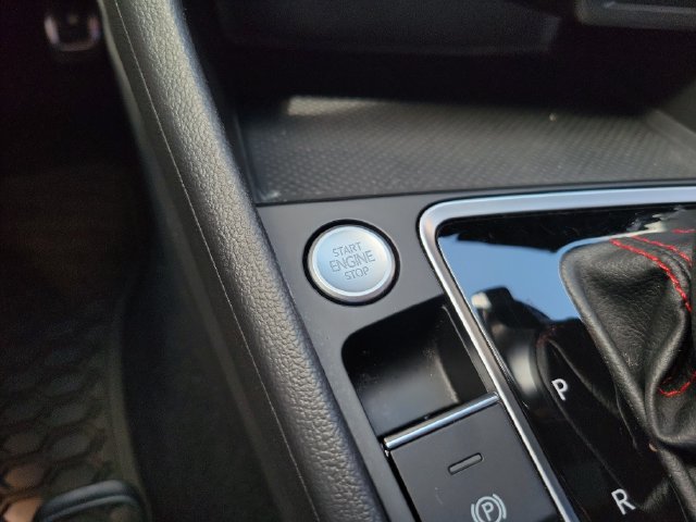 Used 2020 Volkswagen Jetta GLI FWD image 24