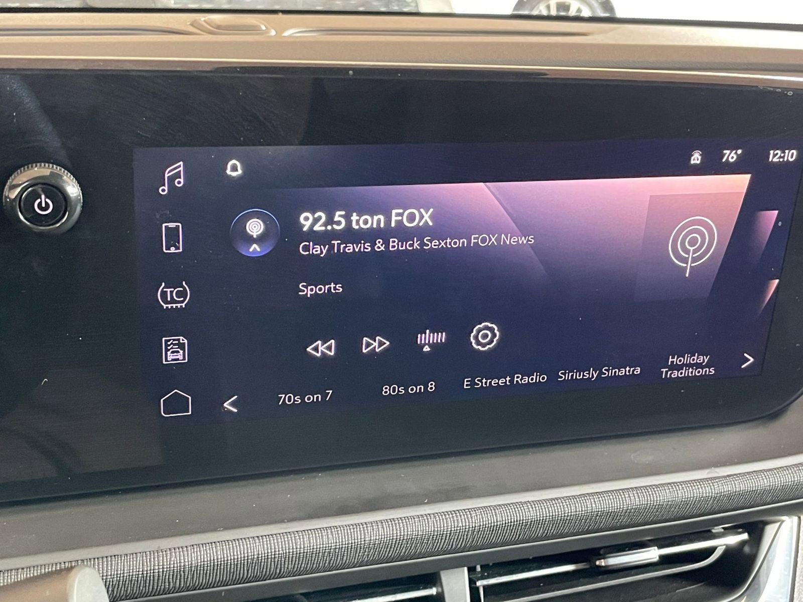 Used 2025 Buick Envista Preferred image 21