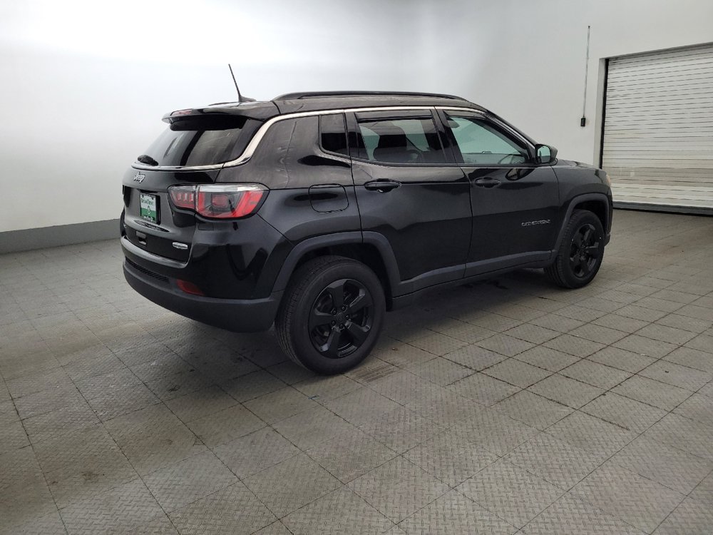 Used 2019 Jeep Compass Latitude w/ Popular Equipment Group AWD/4WD image 10