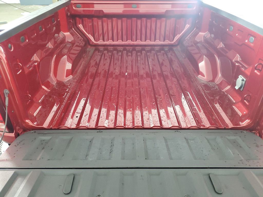 Used 2024 Chevrolet Colorado Z71 w/ LPO, Dark Essentials Package image 33