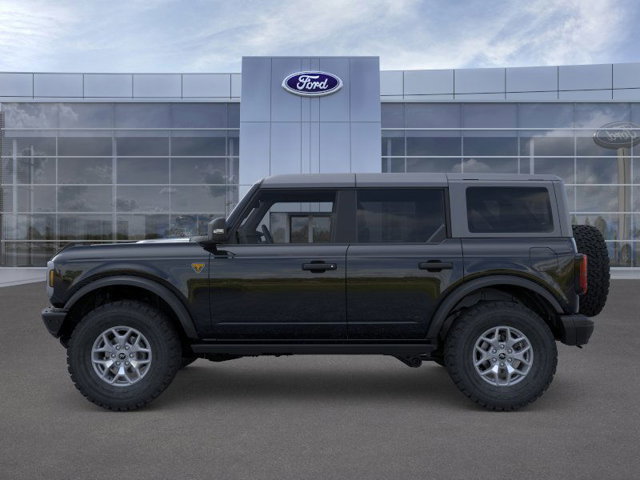 New 2025 Ford Bronco Badlands image 3