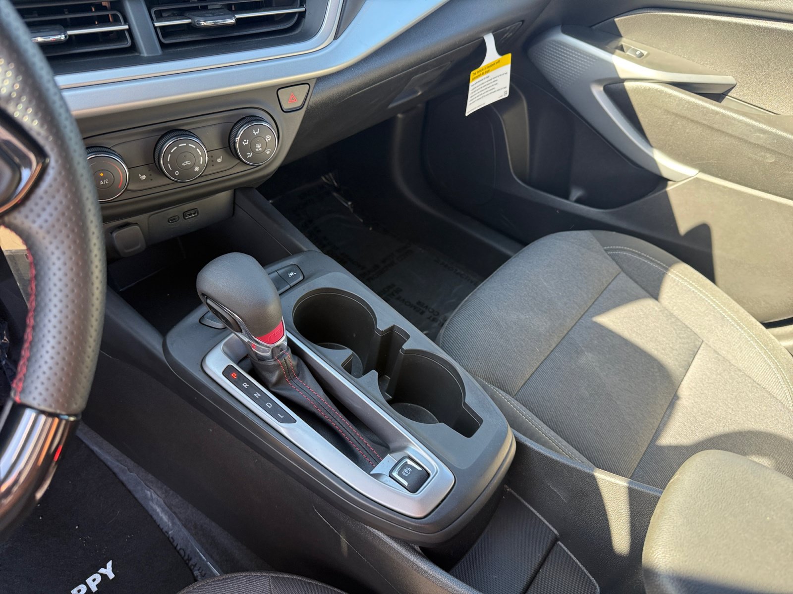 Used 2025 Chevrolet Trax RS w/ Driver Confidence Package FWD image 13