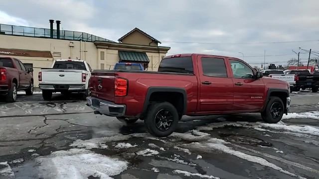 Used 2018 Chevrolet Silverado 1500 LT w/ LT Eassist Package image 8
