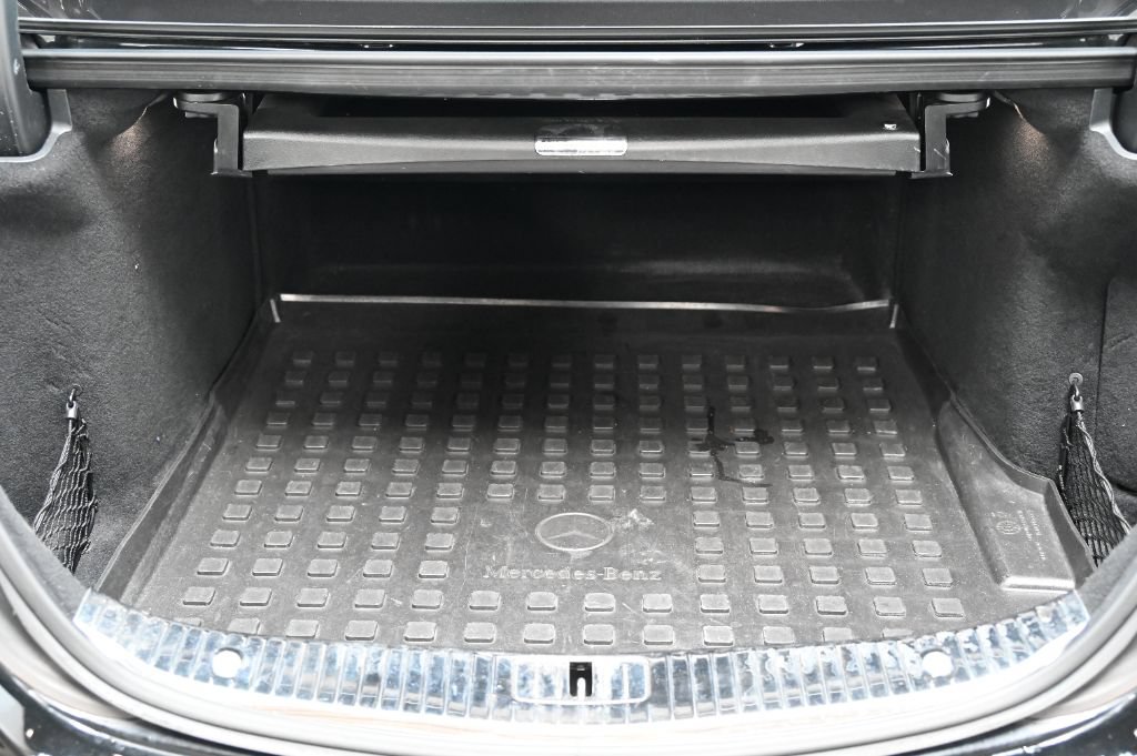 Used 2016 Mercedes-Benz S 550 Sedan image 44