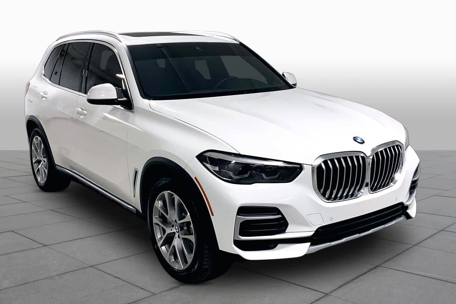 Certified 2022 BMW X5 xDrive40i AWD/4WD image 2