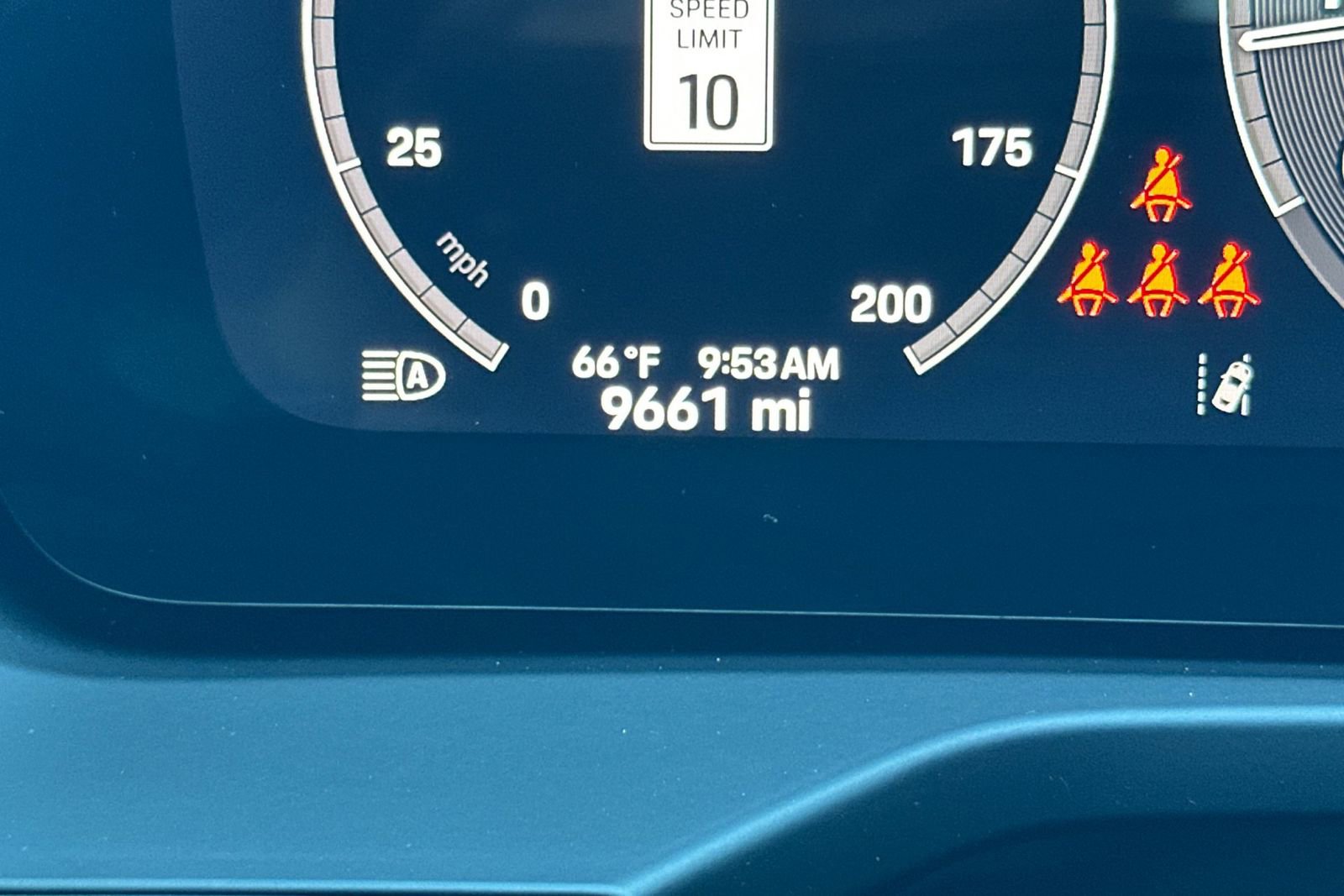 Used 2024 Porsche Panamera image 33