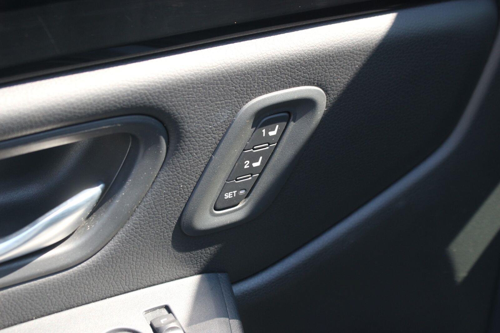 Used 2024 Honda Pilot Touring image 15