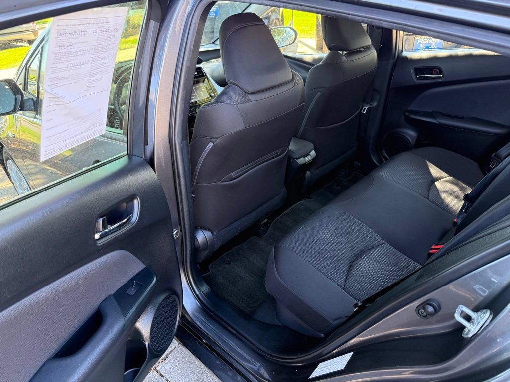 Used 2022 Toyota Prius LE FWD image 12