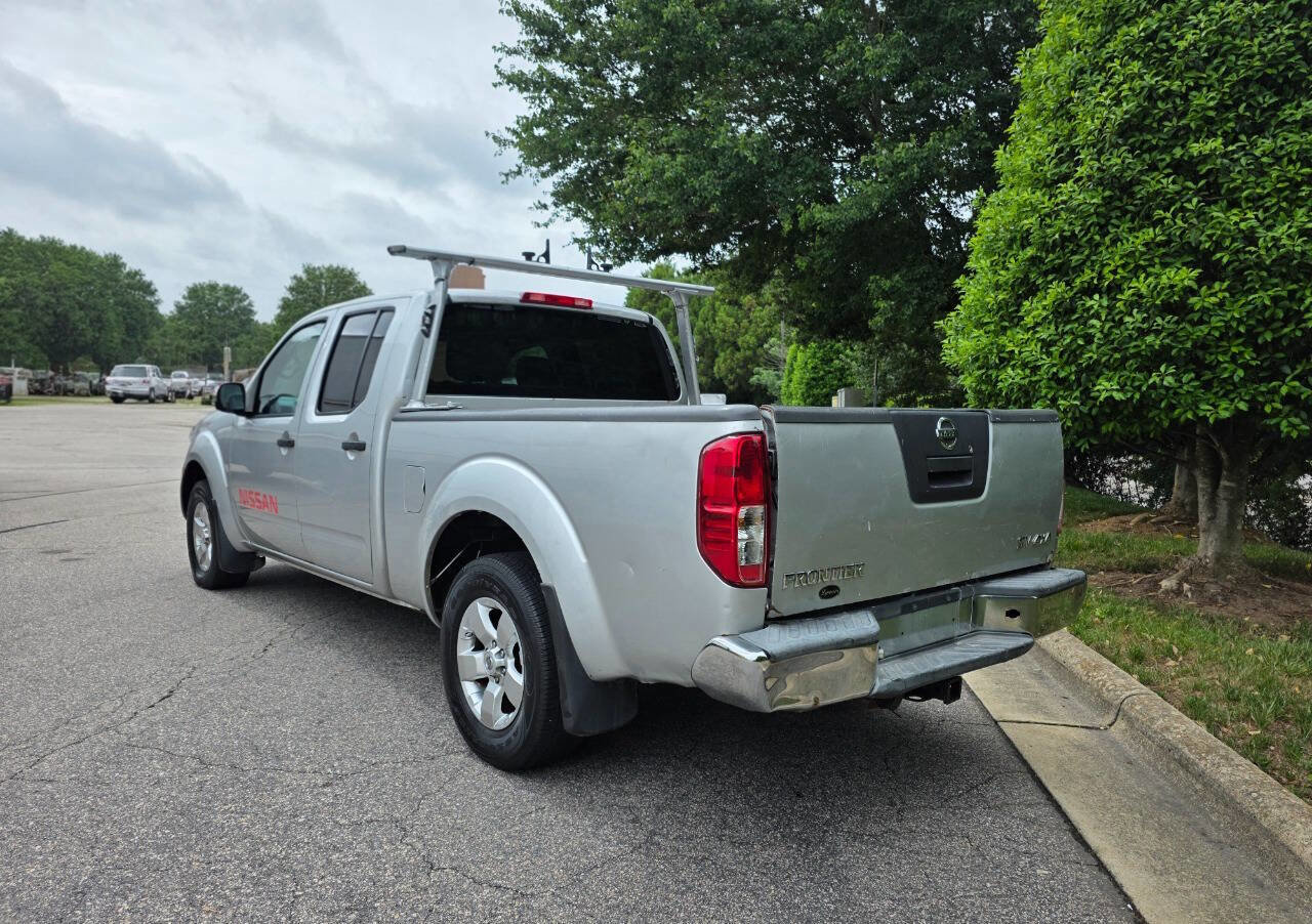 Used 2012 Nissan Frontier SV AWD/4WD image 3