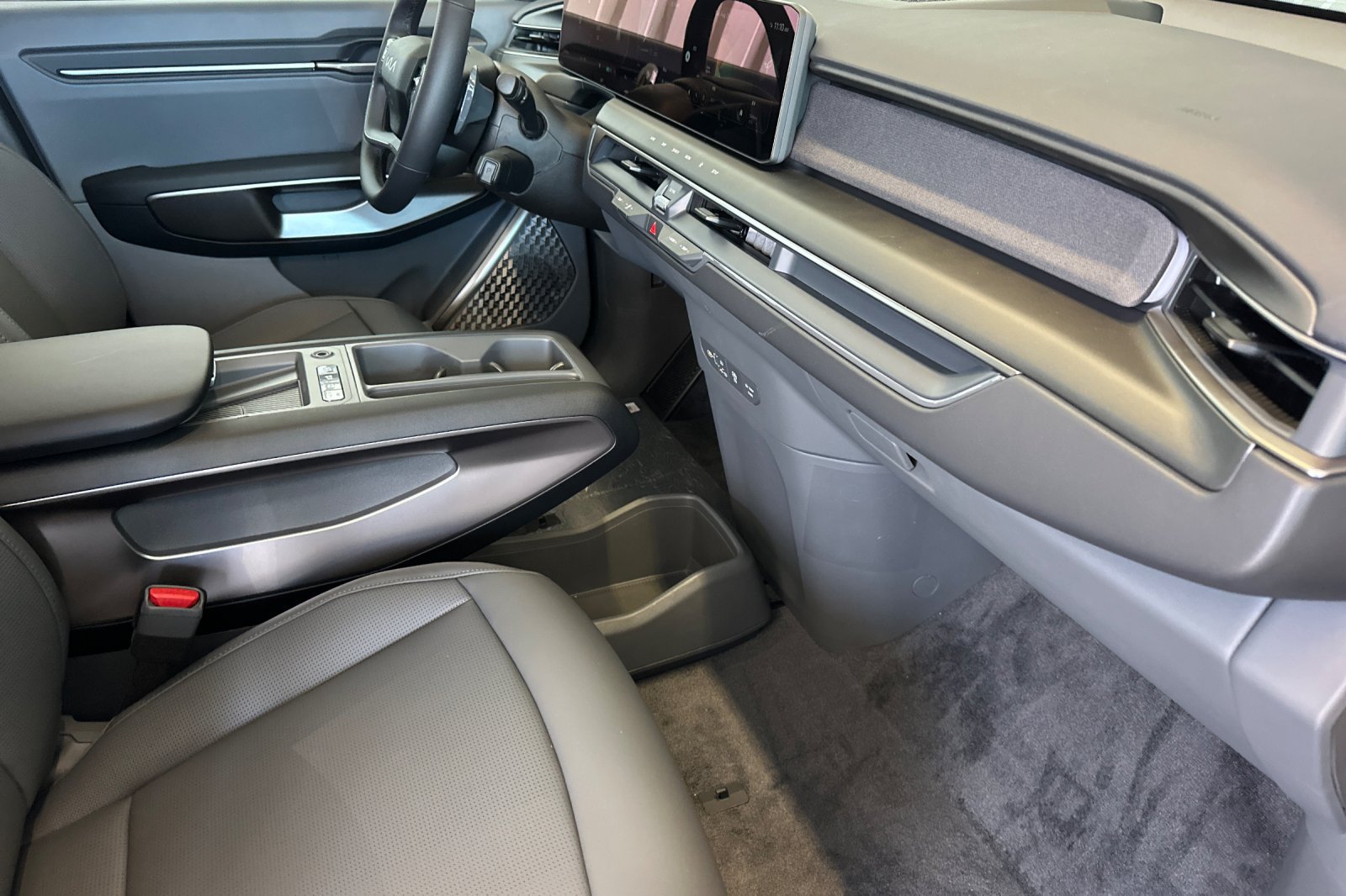New 2026 Kia EV9 Light RWD image 16