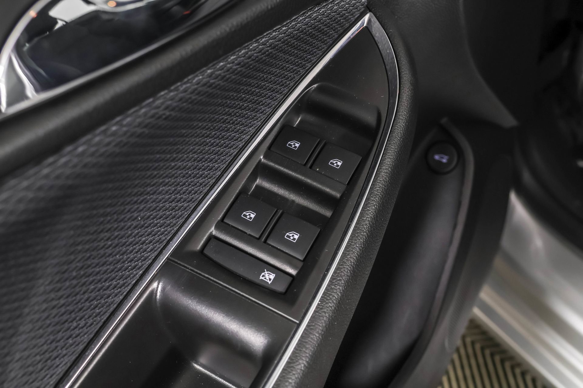 Used 2019 Chevrolet Cruze LT image 34