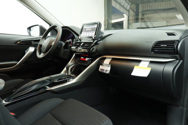 New 2026 Mitsubishi Eclipse Cross LE AWD/4WD image 16