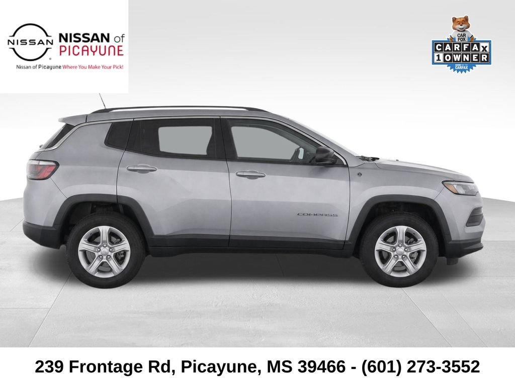 Used 2023 Jeep Compass Sport AWD/4WD image 7