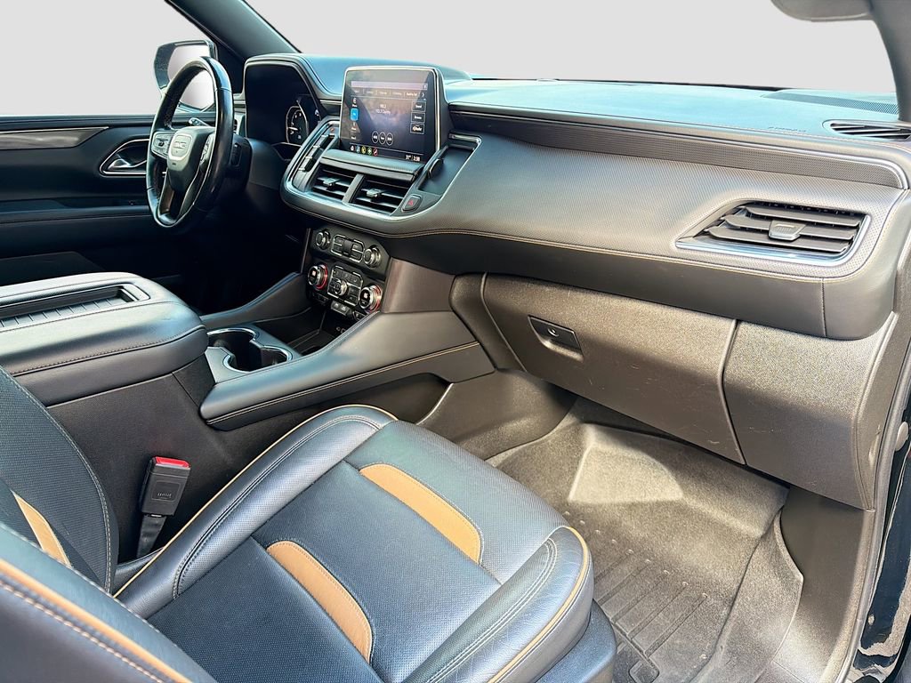 Used 2021 GMC Yukon AT4 w/ Technology Package image 17