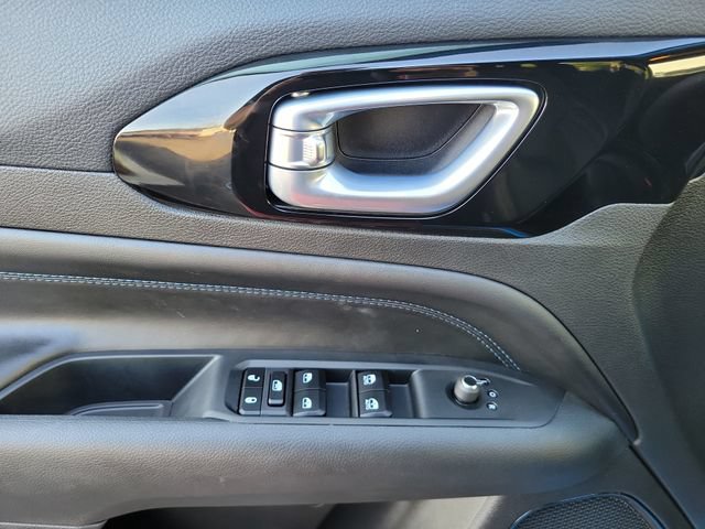 Used 2026 Jeep Compass Limited AWD/4WD image 12
