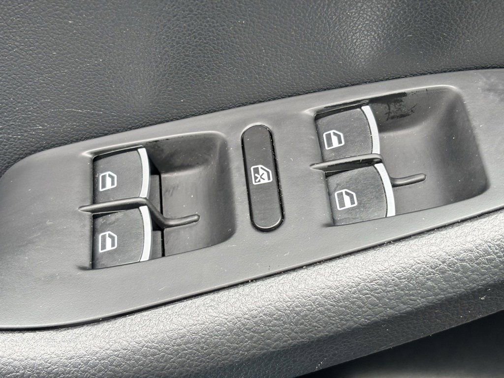 Used 2016 Volkswagen Jetta SEL image 18