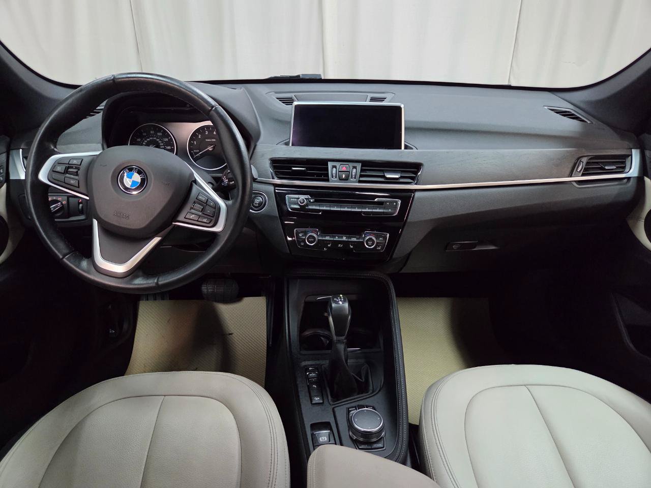 Used 2018 BMW X1 xDrive28i AWD/4WD image 19