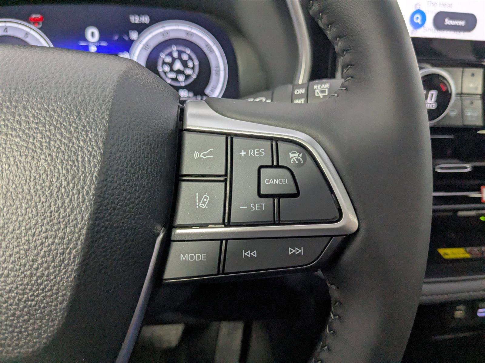 New 2026 Toyota Highlander XSE image 15