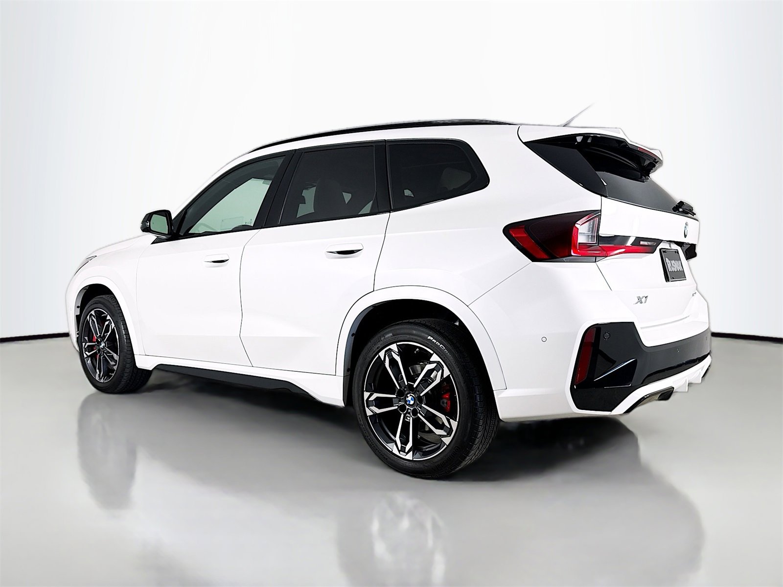 Used 2025 BMW X1 xDrive28i w/ Technology Package image 5