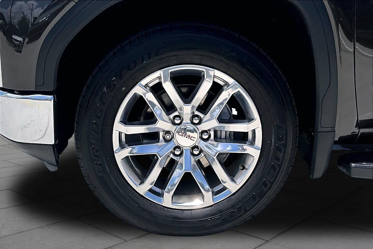 Used 2021 GMC Sierra 1500 SLT RWD image 11