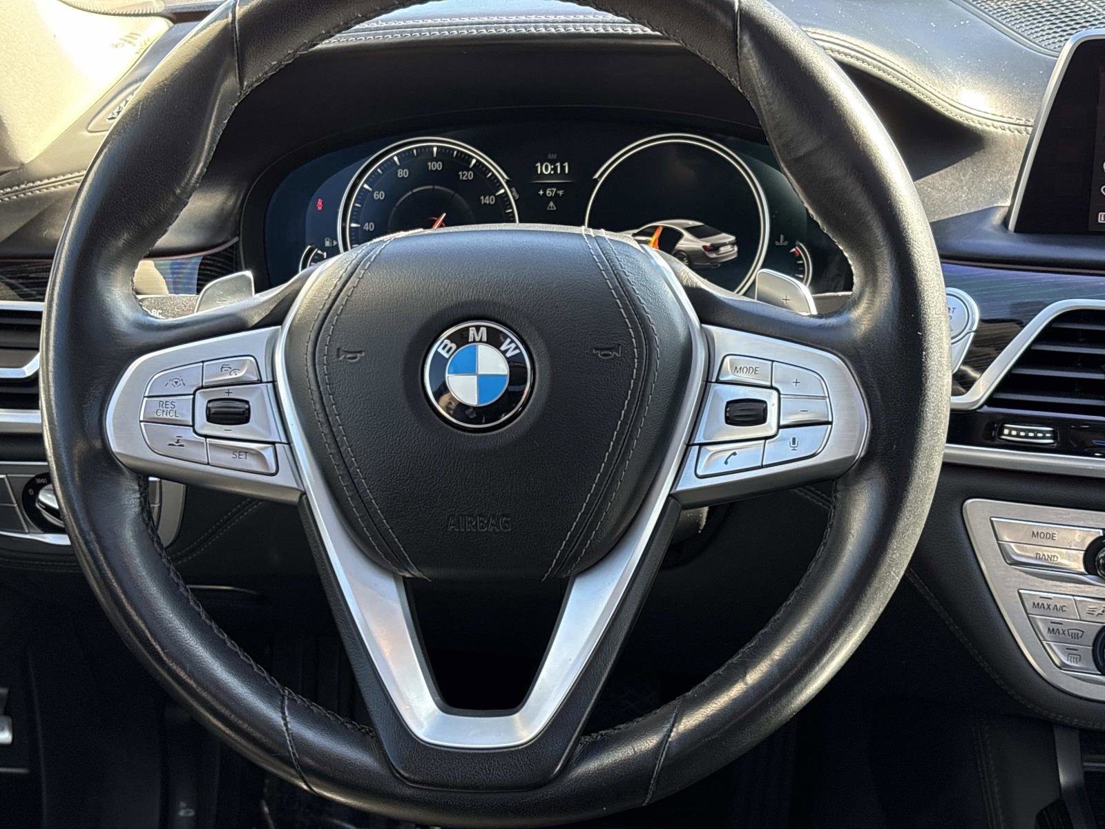 Used 2018 BMW 750i image 10