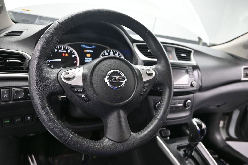 Used 2017 Nissan Sentra SV FWD image 24