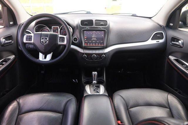 Used 2015 Dodge Journey R/T w/ Flexible Seating Group FWD image 24