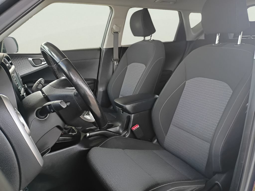 Used 2020 Kia Soul GT-Line w/ GT 2.0L Power Sunroof Package FWD image 5