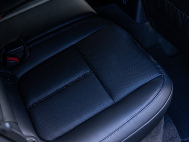 New 2026 Porsche Macan image 37